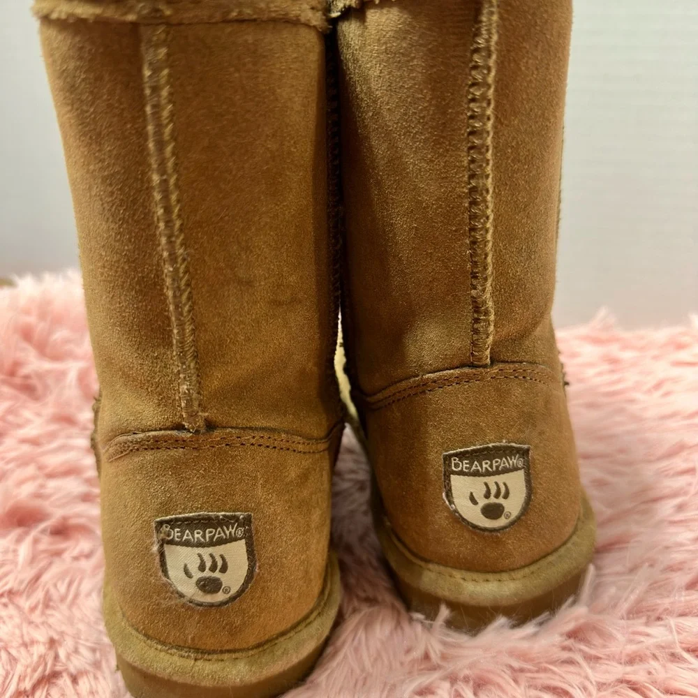 EUC Bearpaw Kid's Suede Wool Lining Pull On Boots Tan Chestnut‎ Size 2